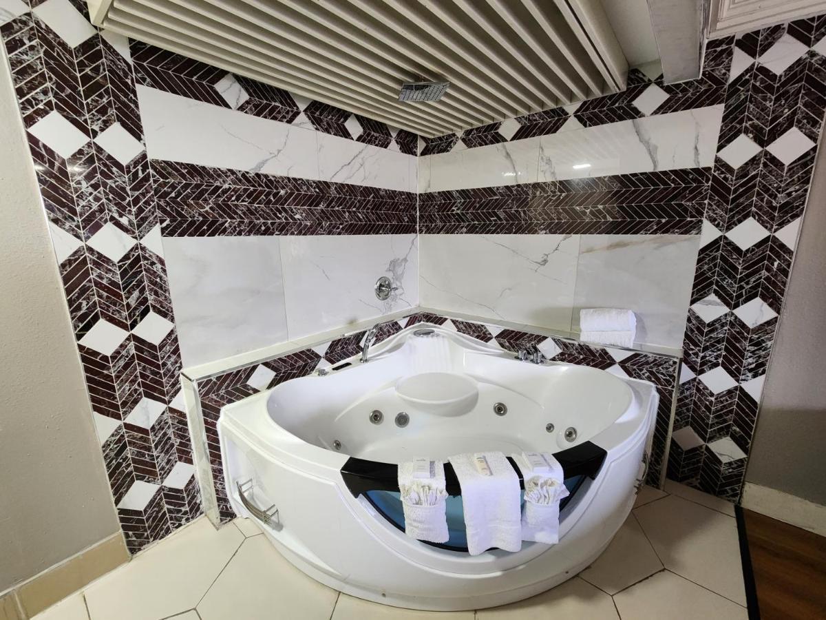 Americas Best Value Inn And Suites Little Rock Ngoại thất bức ảnh