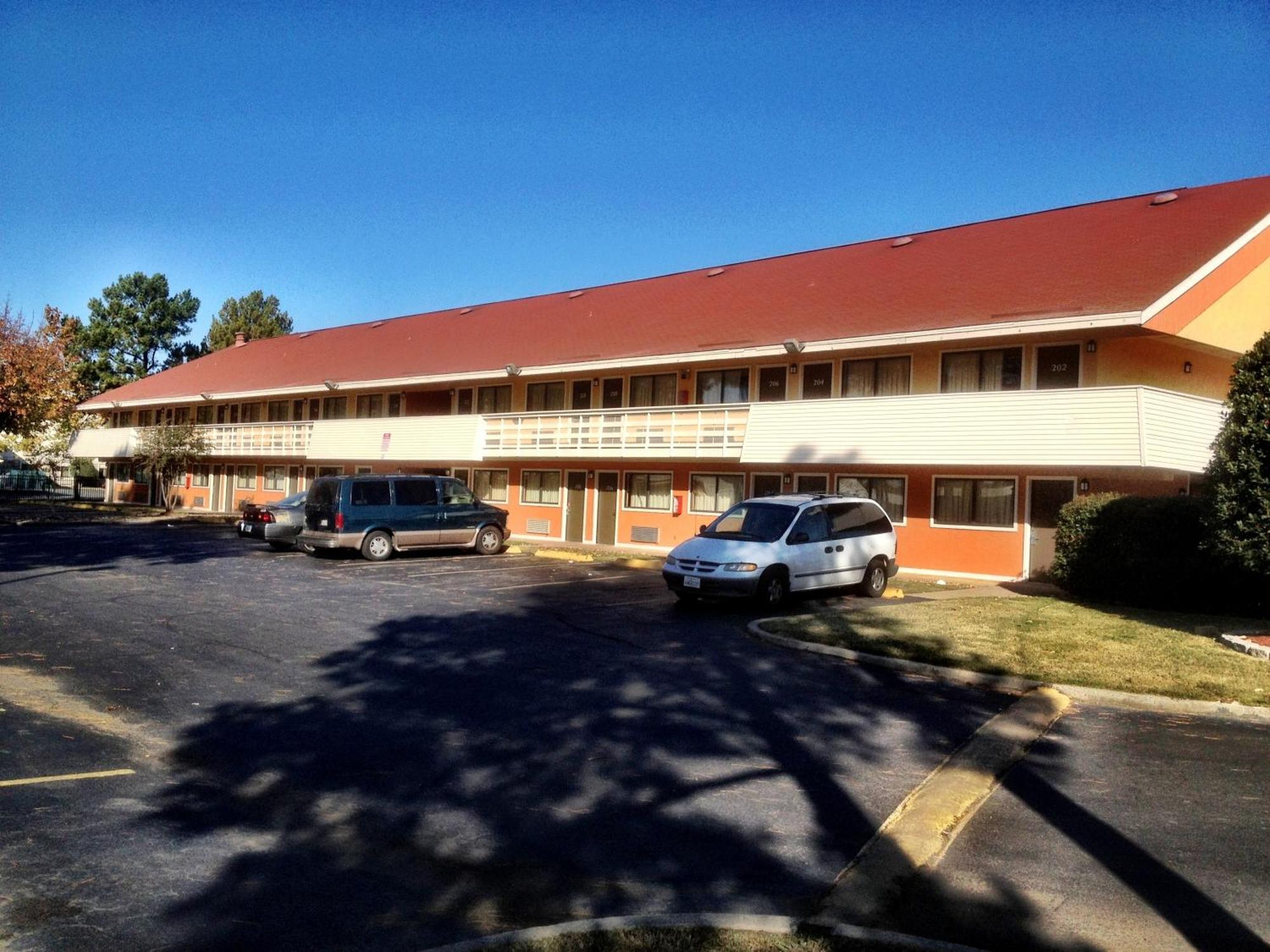 Americas Best Value Inn And Suites Little Rock Ngoại thất bức ảnh
